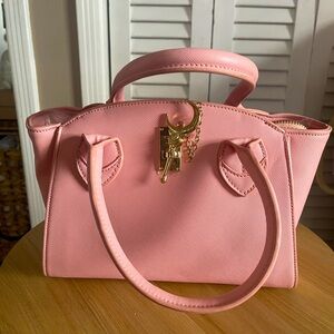 Brand new Samantha Vega (popular Japanese brand) 
Medium size handbag